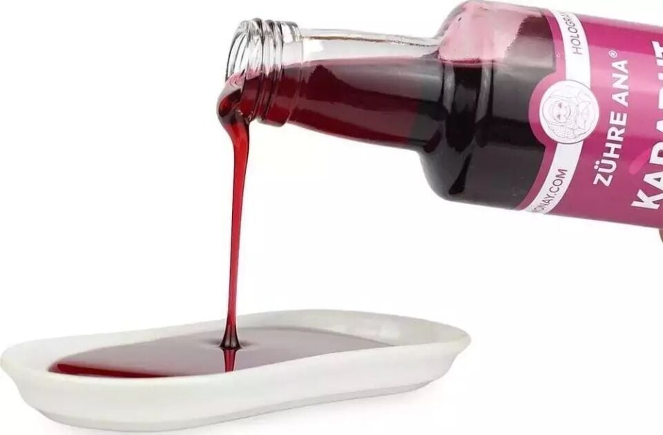 ZÜHRE ANA KARADUT ÖZÜ 670 GR